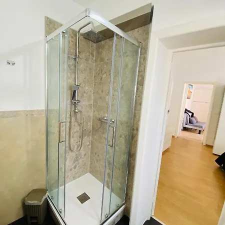 Brimiky House *