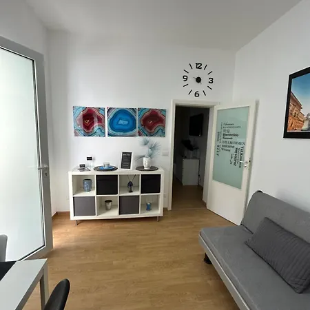 Brimiky House *